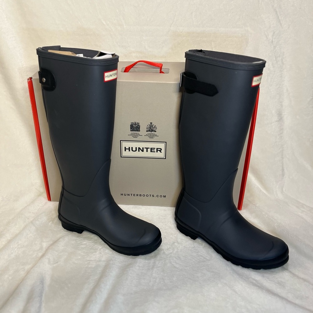 NIB Hunter Tall Rain boots. SZ 7
